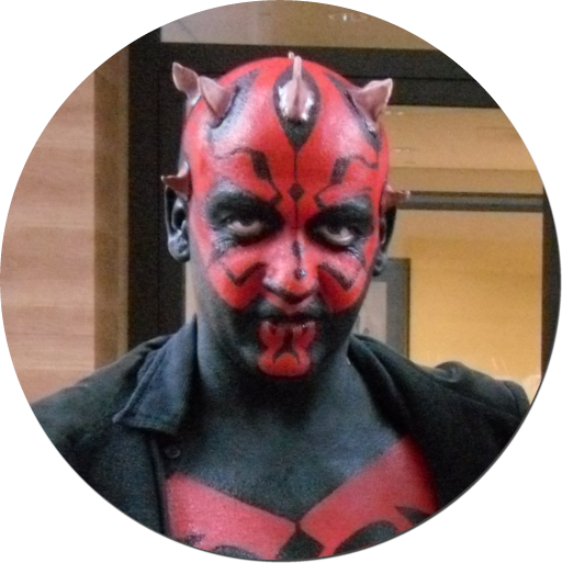 Bodypainting Kopf und Oberkörper Sith Lord Darth Maul aus Star Wars.